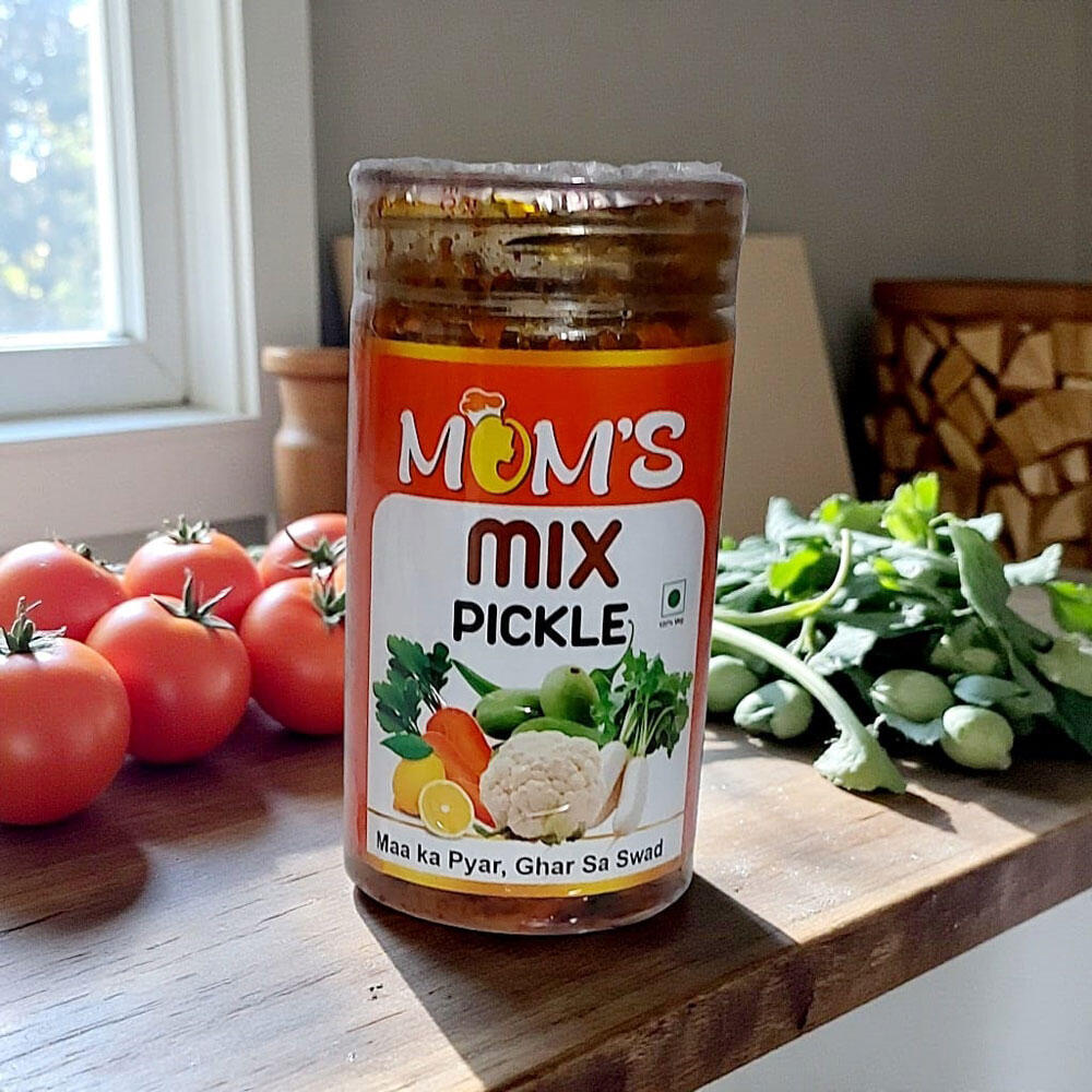 Moms Mix Veg Achar 175 gm